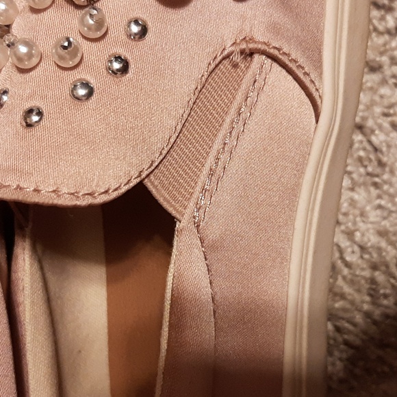 Candies Blush Embellished Slipons - Picture 8 of 10